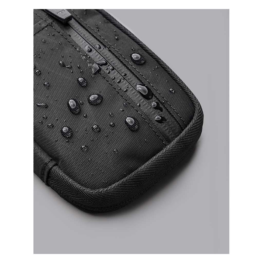 HUB Pouch Pro Alpaka AD010760107 Pouches One Size / Black | X-Pac X42