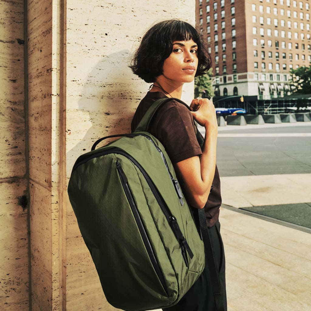 Metro Backpack Pro Alpaka AA010520506 Backpacks 24L / Olive Green | X-Pac VX42