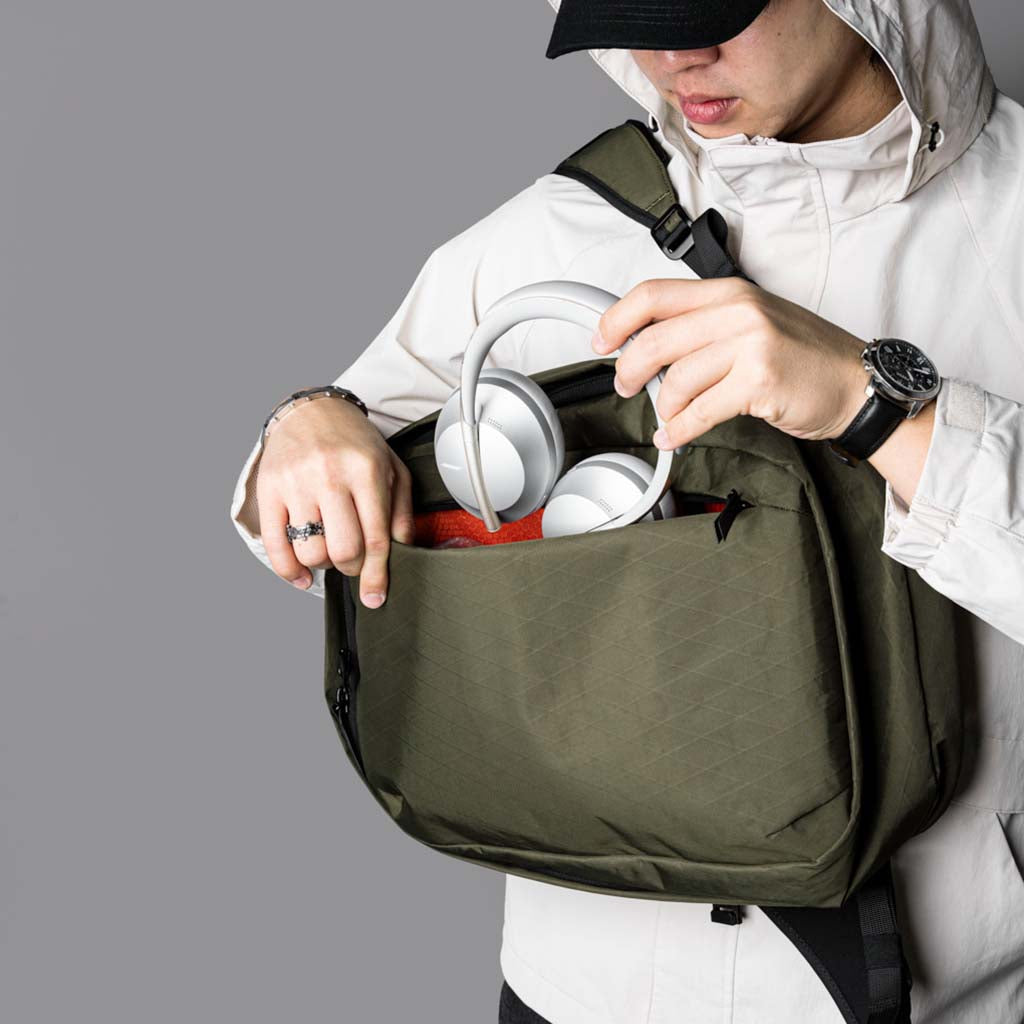 Metro Backpack Pro Alpaka AA010520506 Backpacks 24L / Olive Green | X-Pac VX42