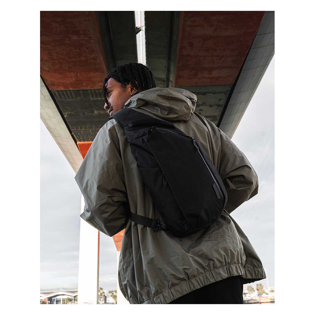 Metro Crossbody | Left Shoulder Alpaka AA010550106 Sling Bags One Size / Black | X-Pac VX42