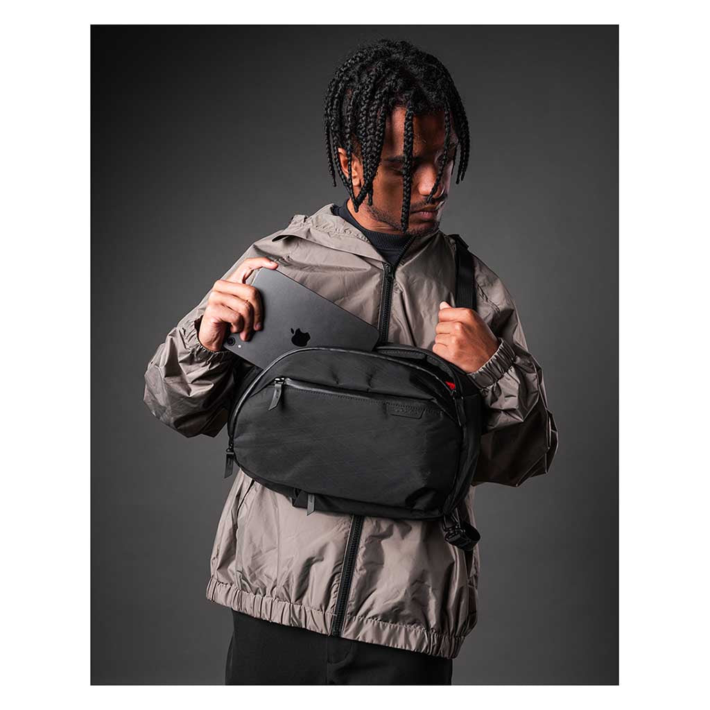Metro Crossbody | Left Shoulder Alpaka AA010550106 Sling Bags One Size / Black | X-Pac VX42