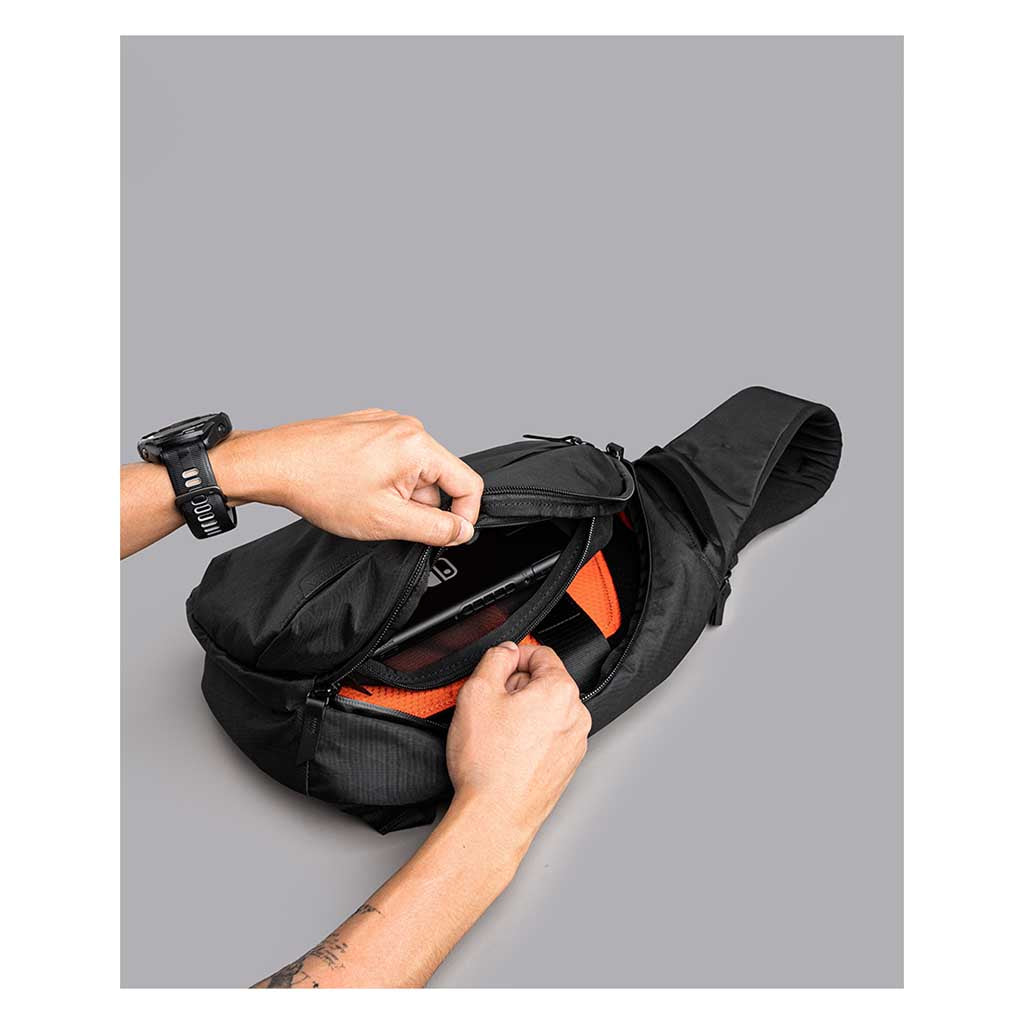 Metro Crossbody | Left Shoulder Alpaka AA010550106 Sling Bags One Size / Black | X-Pac VX42