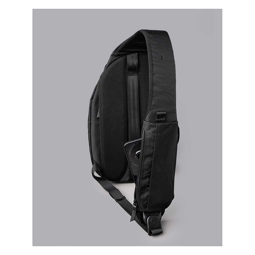 Metro Crossbody | Left Shoulder Alpaka AA010550106 Sling Bags One Size / Black | X-Pac VX42