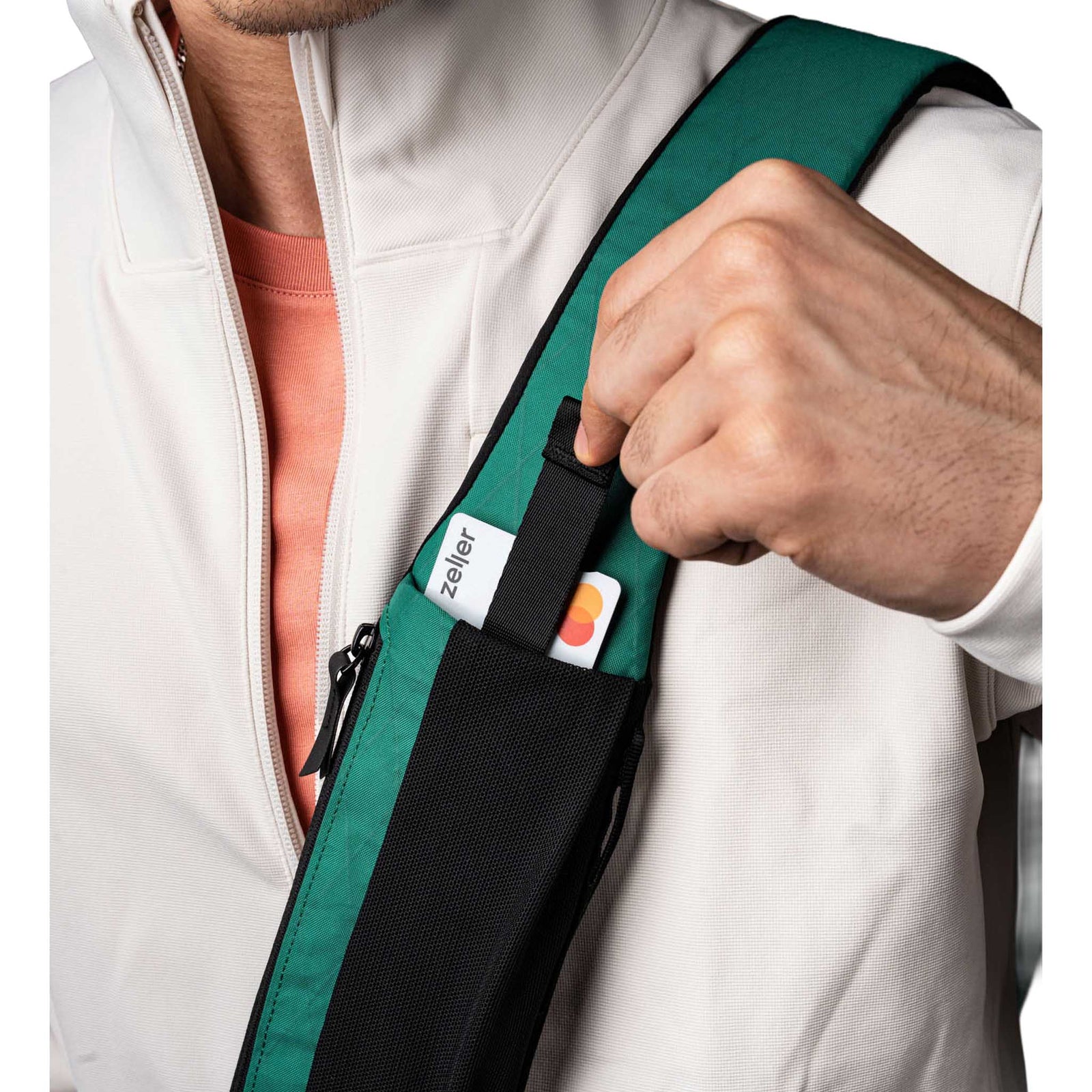 Metro Crossbody | Left Shoulder Alpaka AA010551103 Sling Bags One Size / Cadmium Green | X-Pac VX21