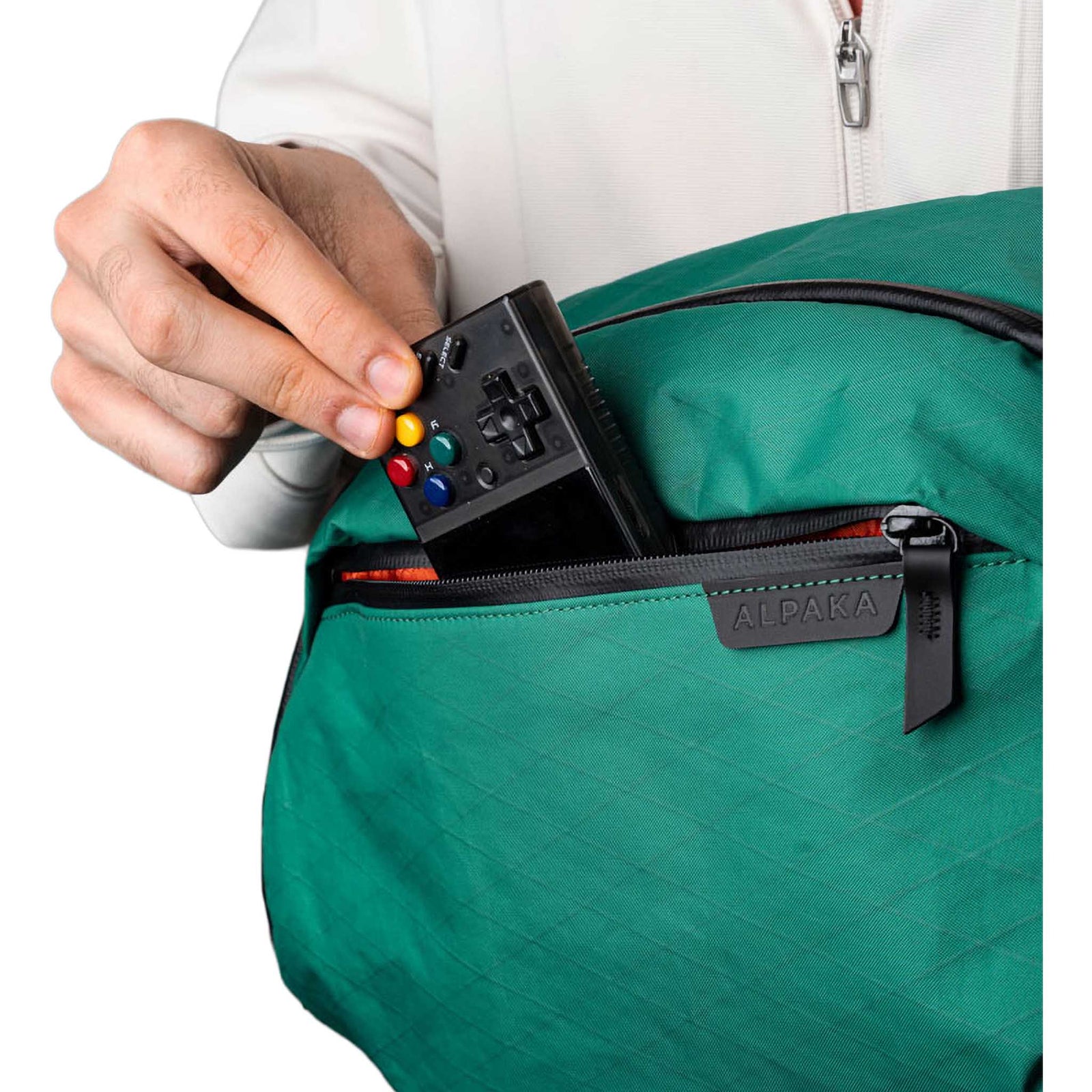 Metro Crossbody | Left Shoulder Alpaka AA010551103 Sling Bags One Size / Cadmium Green | X-Pac VX21