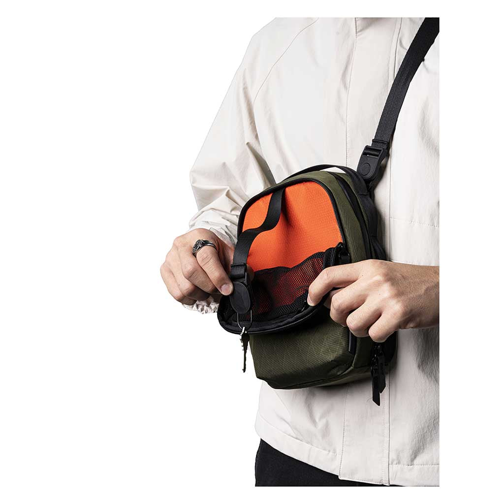 Metro Sling Max Alpaka AD010670506 Sling Bags 3L / Olive Green | X-Pac X42