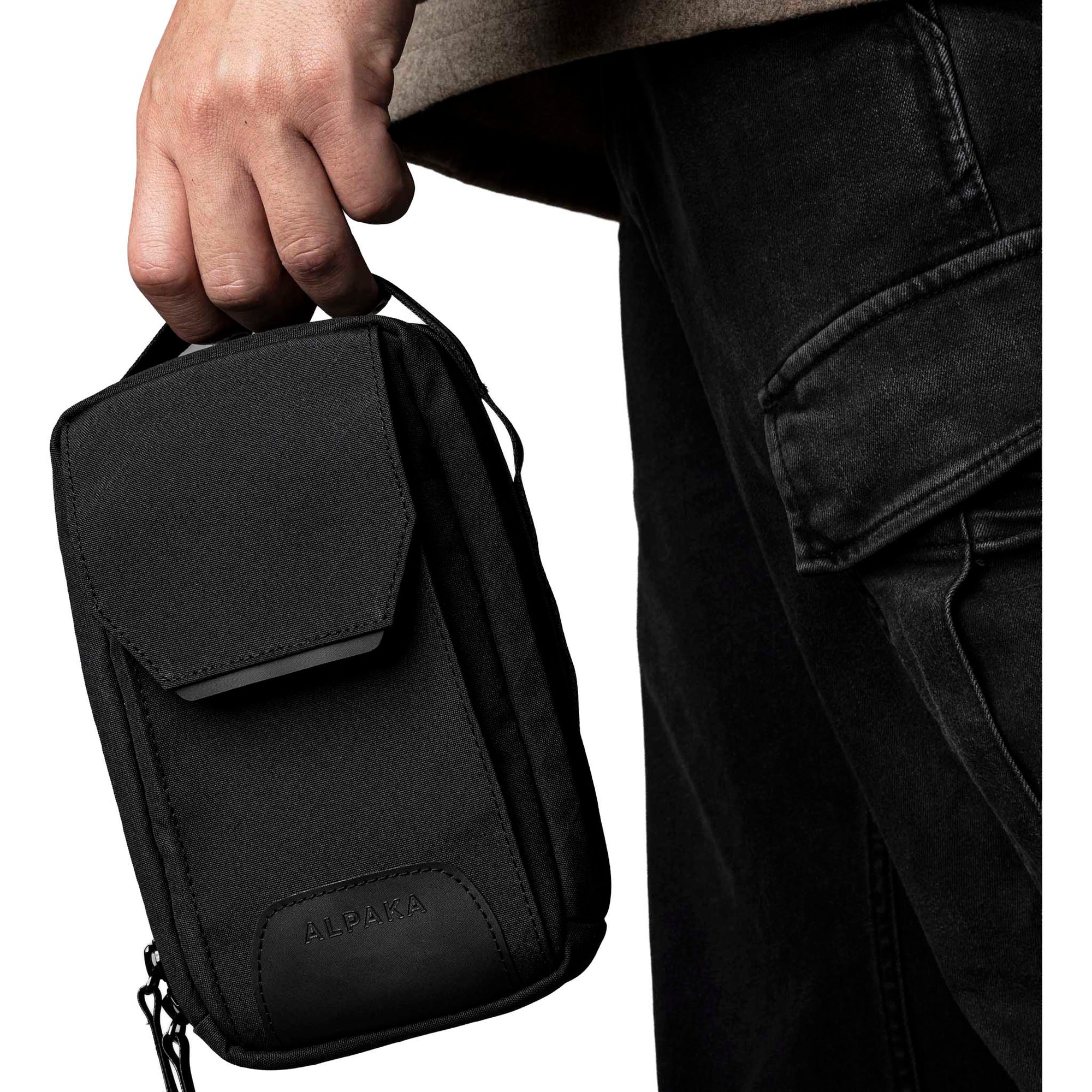 Alpaka | Modular Sling V2 | Sling Bag | Black | Axogrid 300D