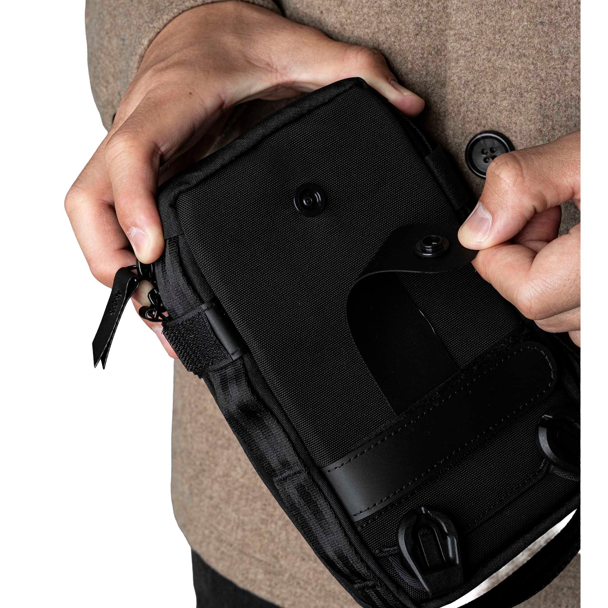 Alpaka | Modular Sling V2 | Sling Bag | Black | Axogrid 300D