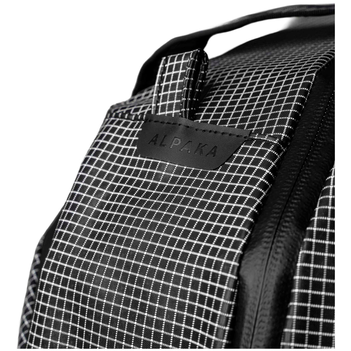 Momentum Duffle Alpaka AD010940232 Duffle Bags 35L / Axodyne Hybrid Grey