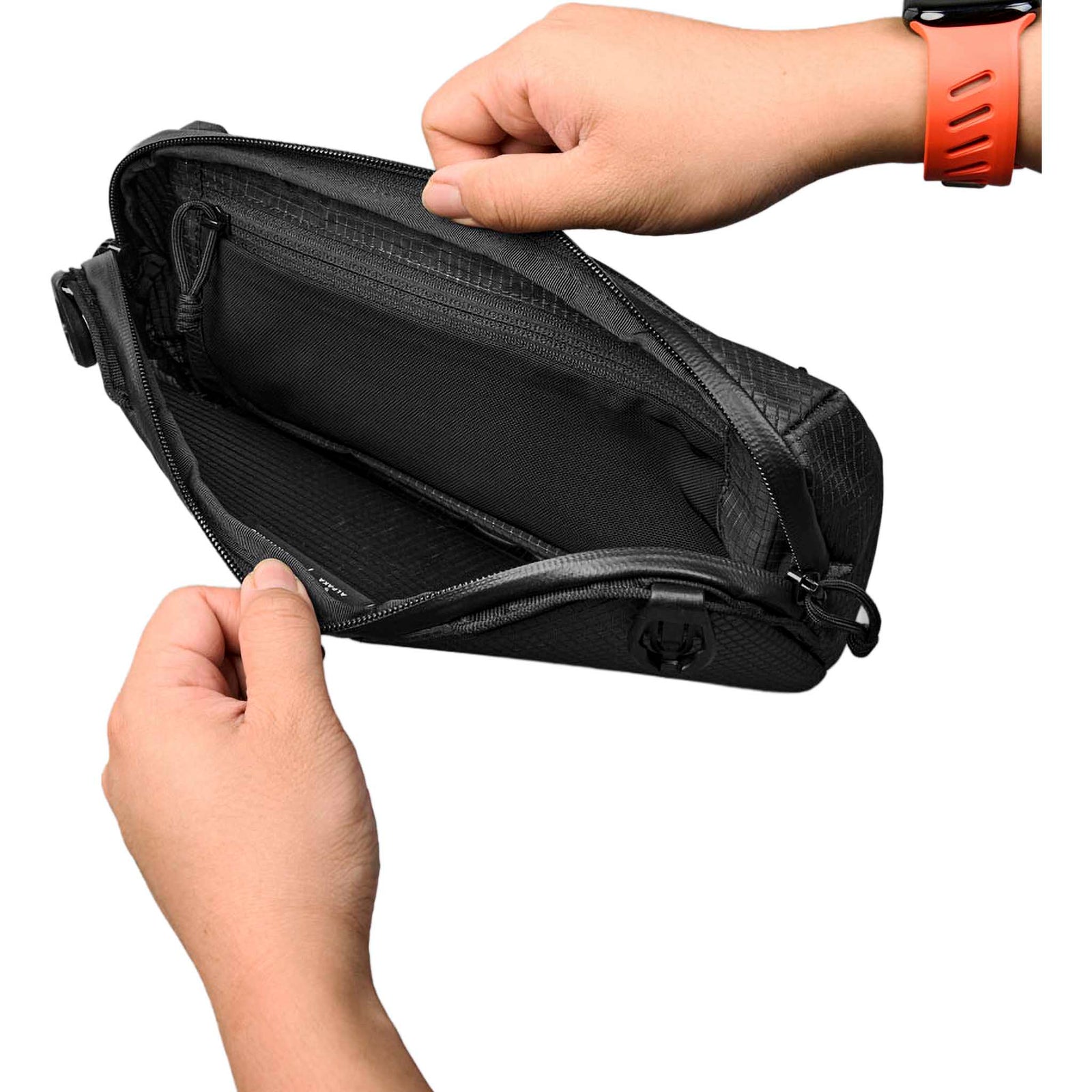 Momentum Sling Alpaka AD010950132 Sling Bags One Size / Axodyne Hybrid Black