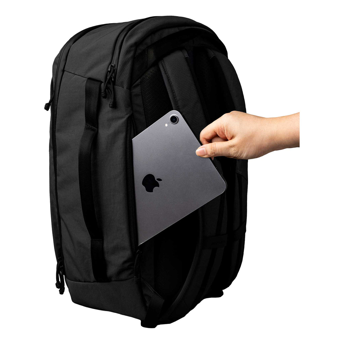 Traverse Backpack 30L Alpaka AA010860124 Backpacks 30L / Black | Axoflux 400D