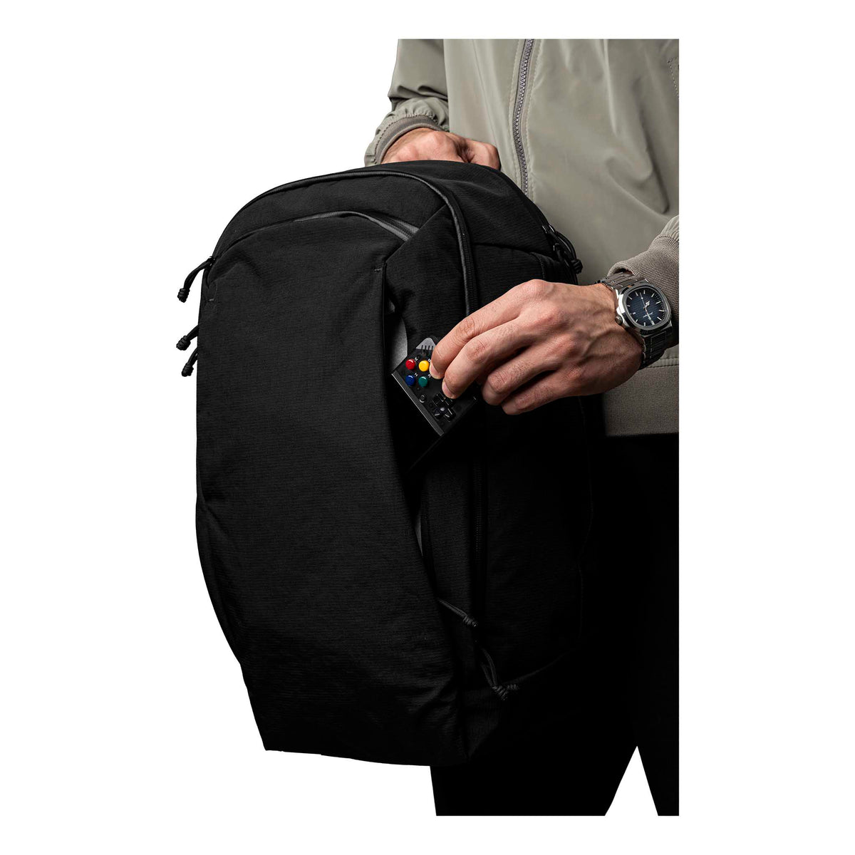 Traverse Backpack 30L Alpaka AA010860124 Backpacks 30L / Black | Axoflux 400D