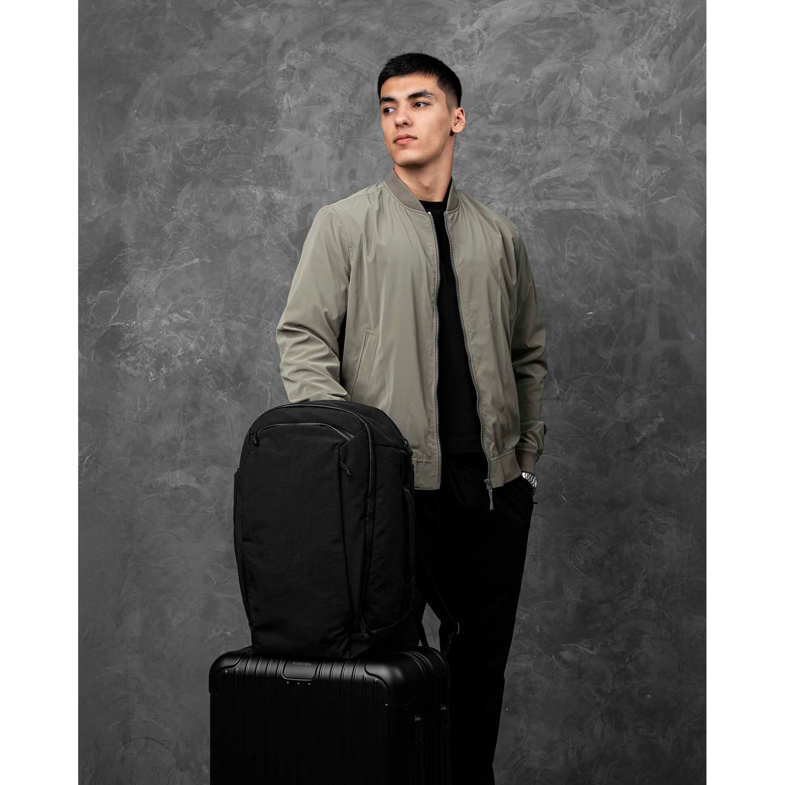 Traverse Backpack 30L Alpaka AA010860124 Backpacks 30L / Black | Axoflux 400D