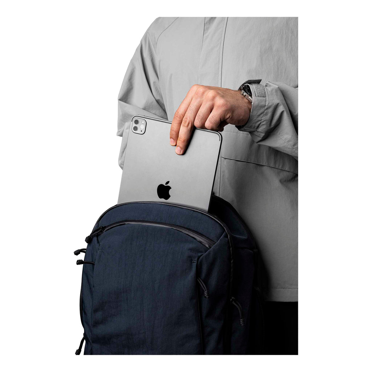 Traverse Backpack 30L Alpaka AA010860624 Backpacks 30L / Blue | Axoflux 400D