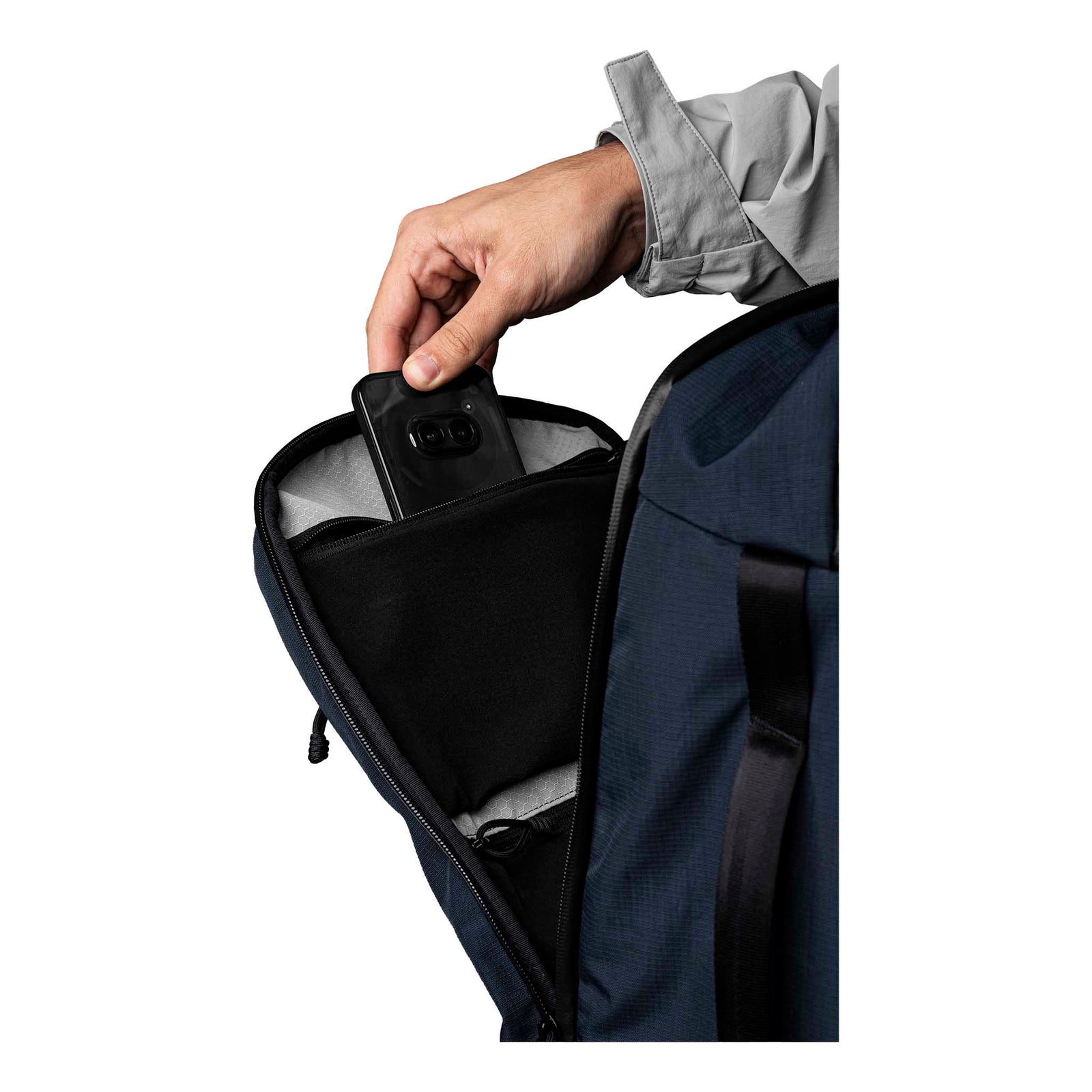 Traverse Backpack 30L Alpaka AA010860624 Backpacks 30L / Blue | Axoflux 400D