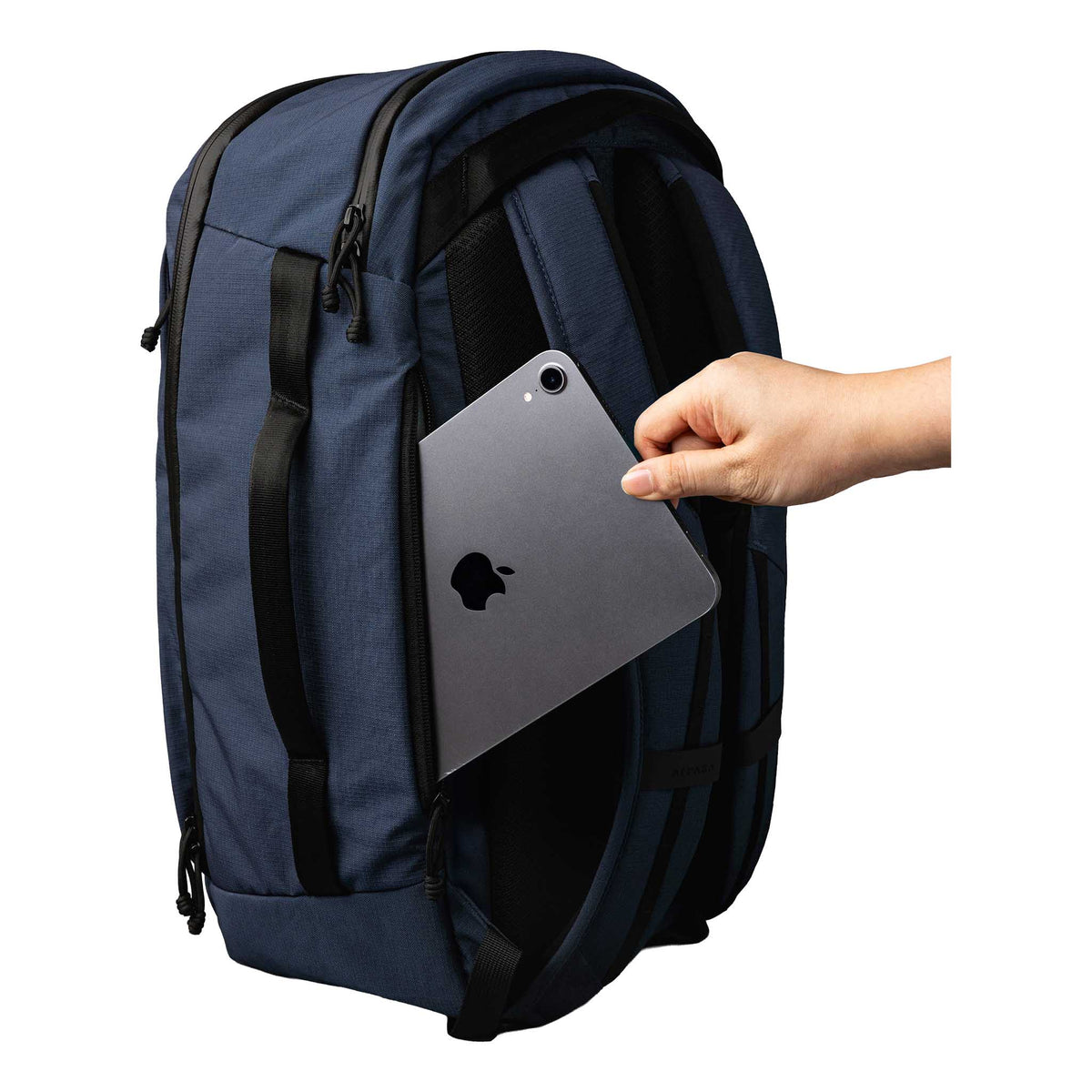 Traverse Backpack 30L Alpaka AA010860624 Backpacks 30L / Blue | Axoflux 400D
