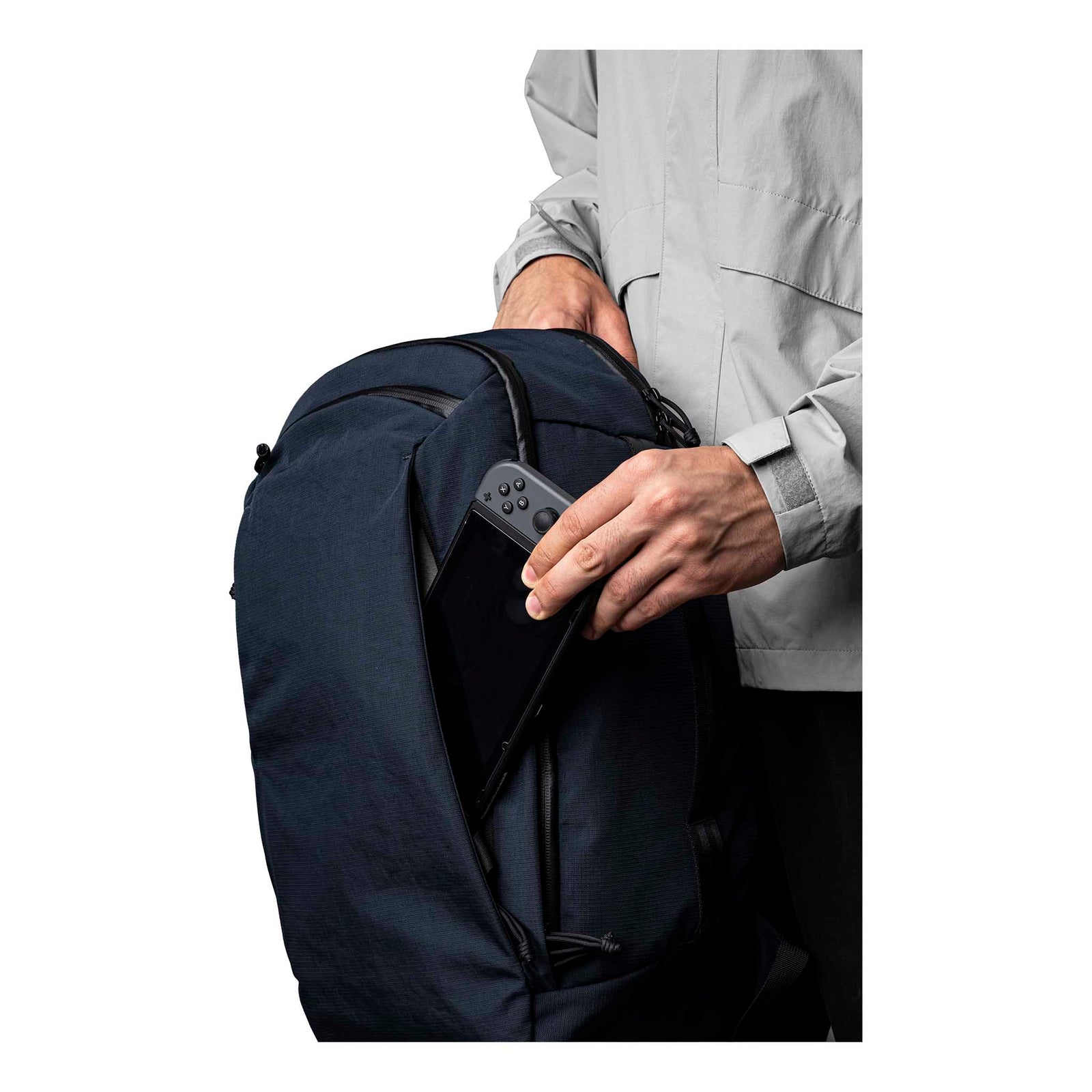 Traverse Backpack 30L Alpaka AA010860624 Backpacks 30L / Blue | Axoflux 400D