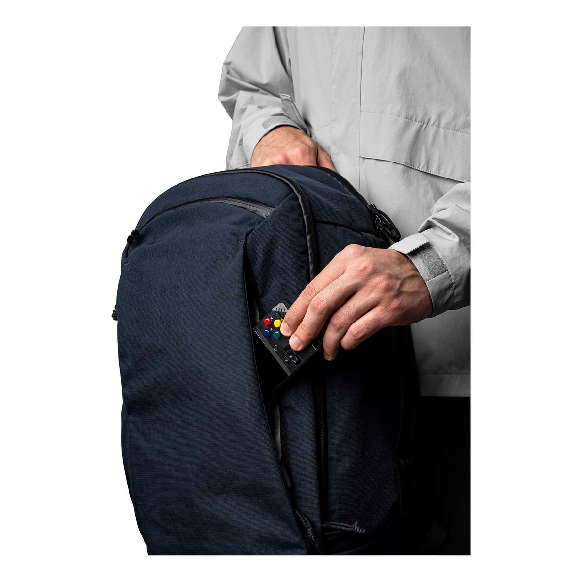 Traverse Backpack 30L Alpaka AA010860624 Backpacks 30L / Blue | Axoflux 400D