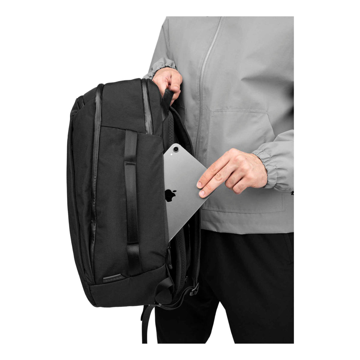 Traverse Backpack 38L Alpaka AA010900124 Backpacks 38L / Black Axoflux 400D Ripstop Nylon