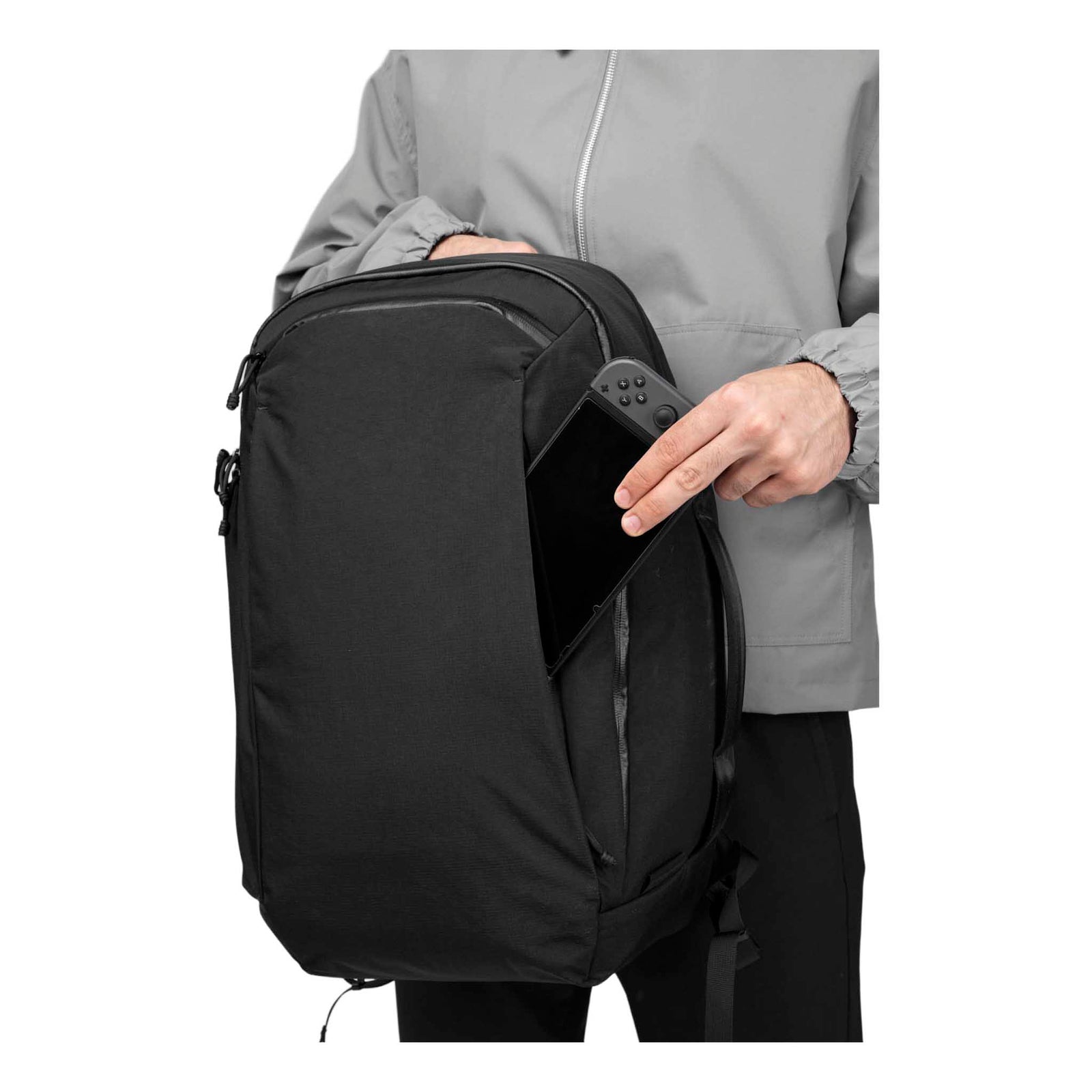 Traverse Backpack 38L Alpaka AA010900124 Backpacks 38L / Black Axoflux 400D Ripstop Nylon