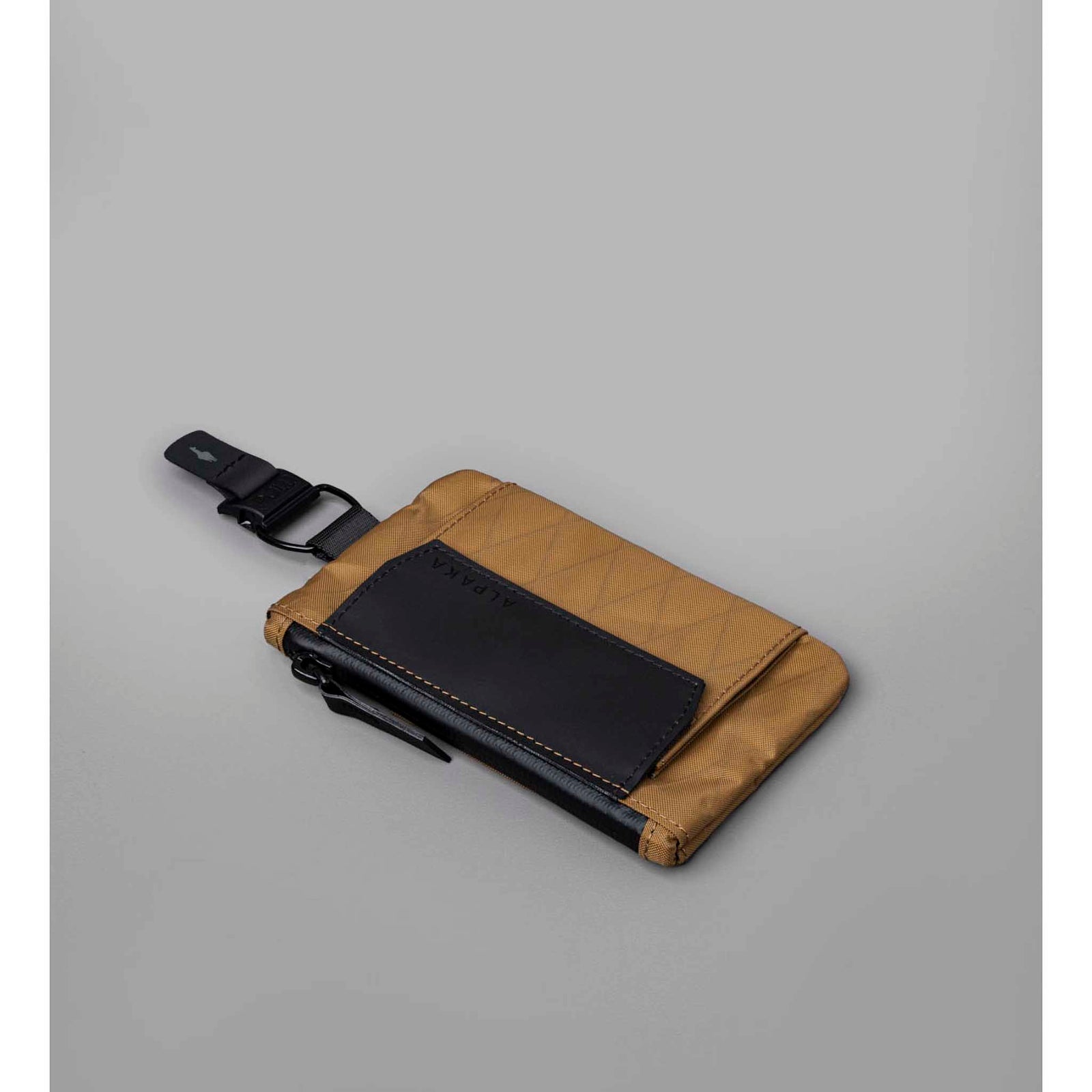 Zip Pouch Coin Alpaka AD010610803 Pouches One Size / Coyote Brown | X-Pac VX21