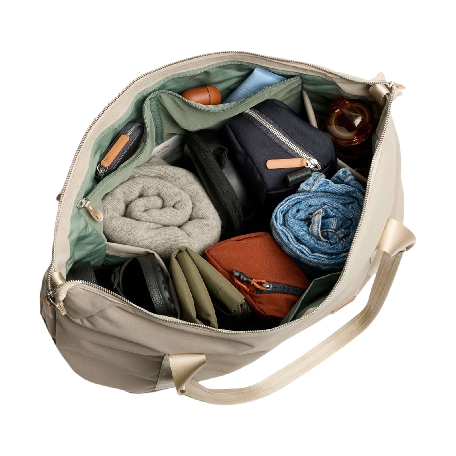 Classic Getaway Bag Bellroy BCGA-TNI-244 Tote Bags 28L / Tahini