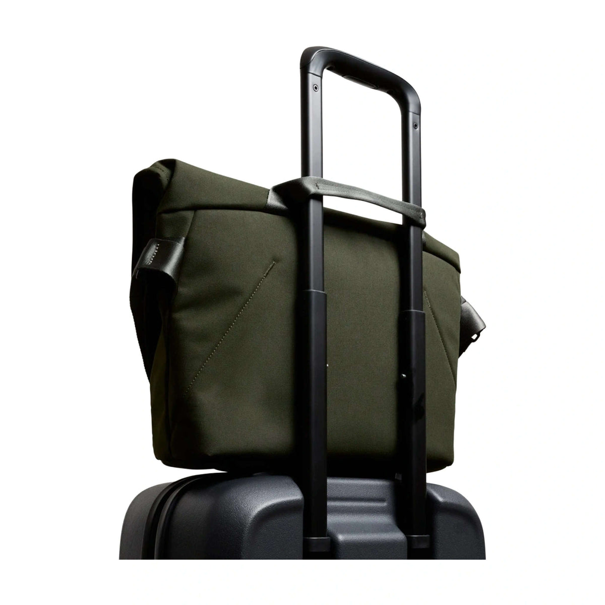 Classic Messenger Bellroy BCYA-OLI-244 Messenger Bags 13L / Olive