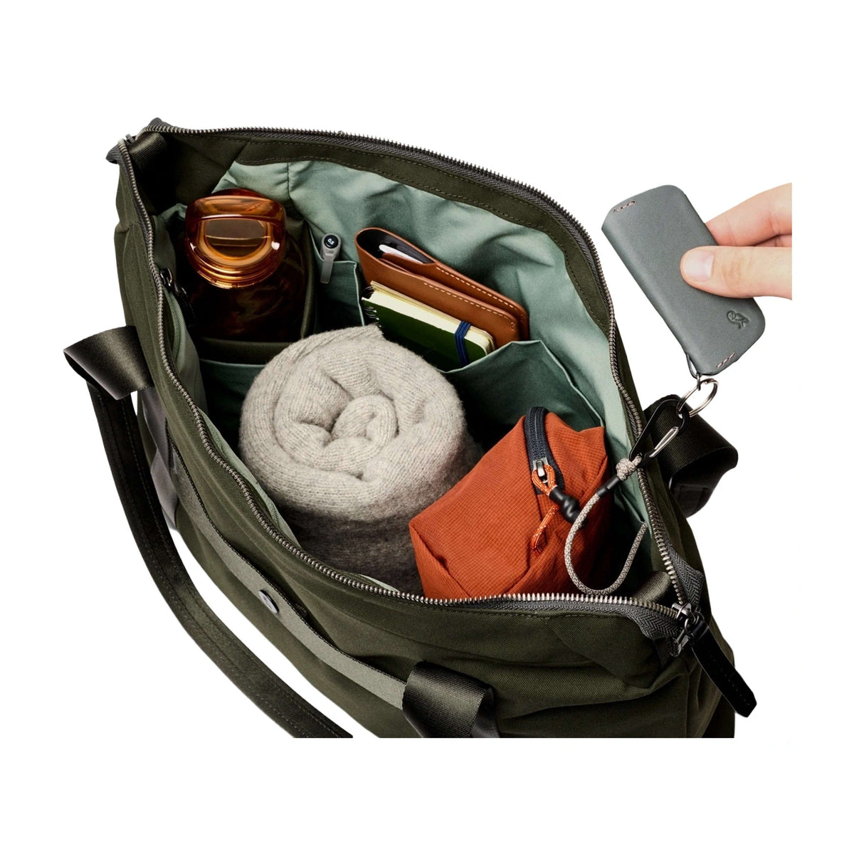 Classic Tote (Second Edition) Bellroy BCDA-OLI-244 Tote Bags 16L / Olive