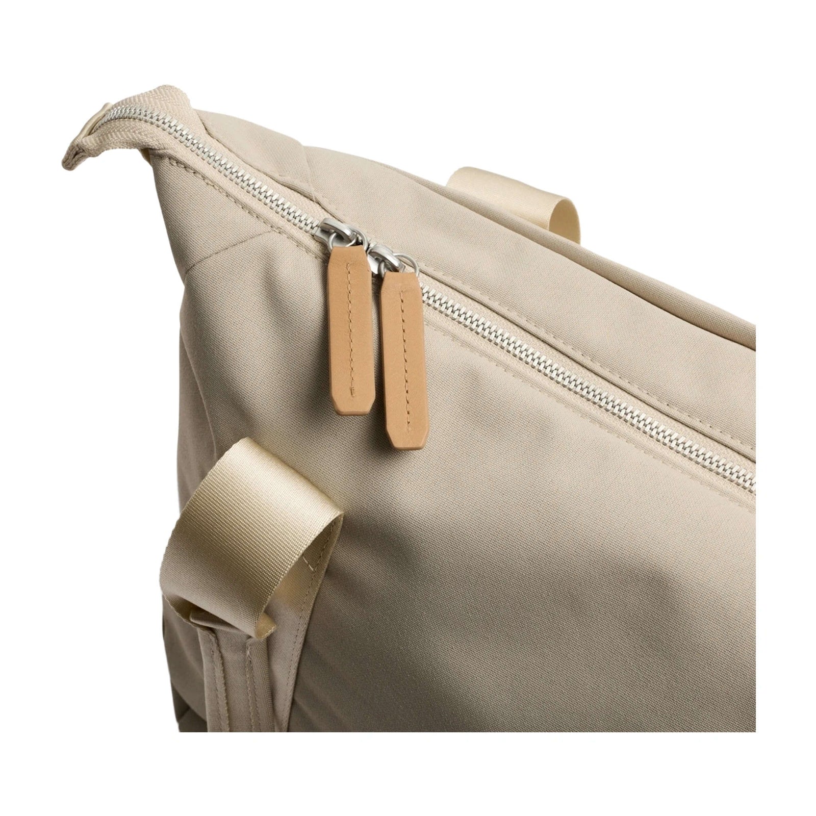 Classic Tote (Second Edition) Bellroy BCDA-TNI-244 Tote Bags 16L / Tahini