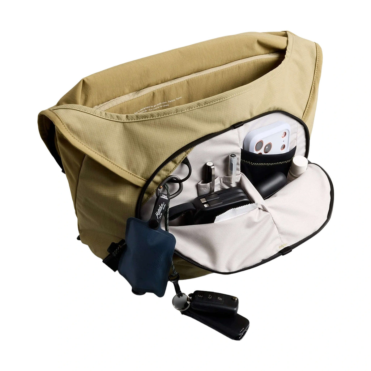 Venture Messenger 14" Bellroy BVYA-SAF-213 Messenger Bags 16L / Safari