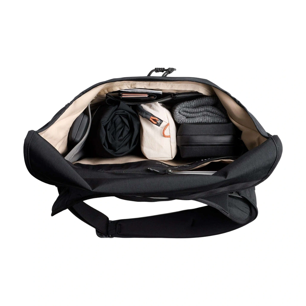 Venture Messenger 16" Bellroy BVYB-BLK-213 Messenger Bags 16L / Black