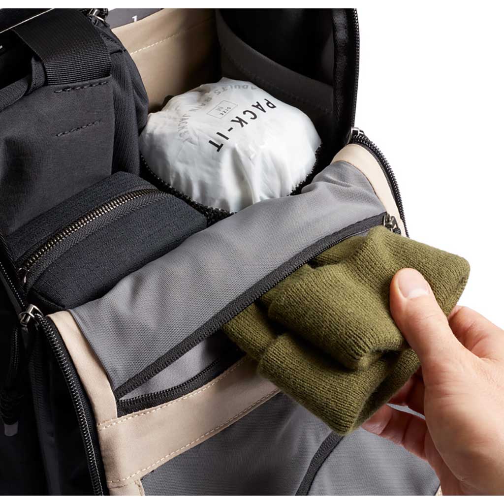 Venture Ready Pack 26L | Second Edition Bellroy BVZA-BLK-228 Backpacks 26L / Black