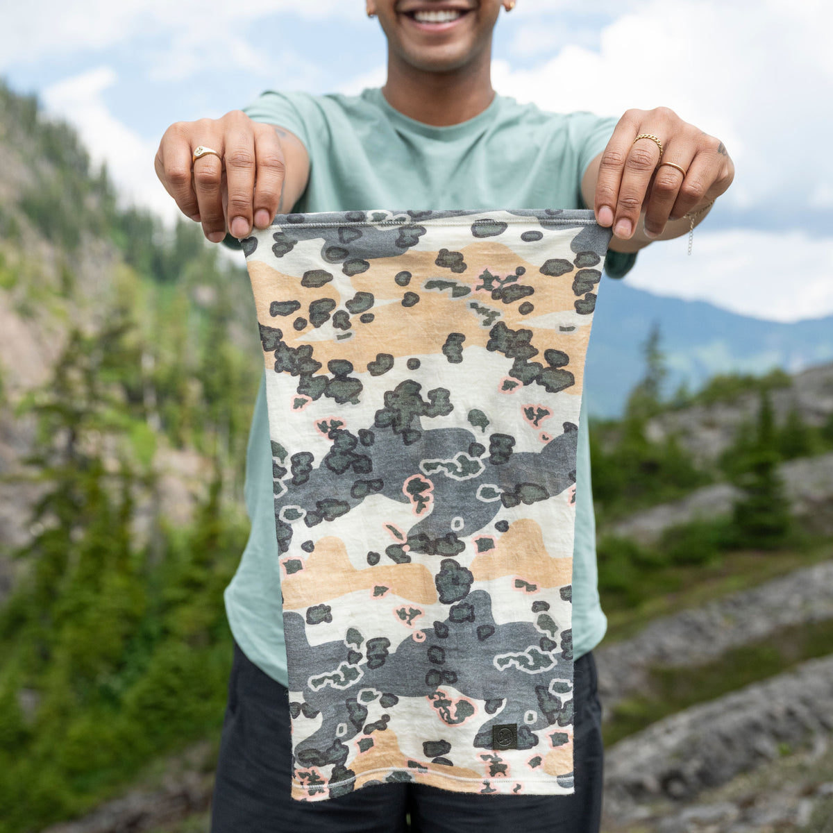 Merino Lightweight Prints BUFF 137891.555 Neck Gaiters One Size / Ugal