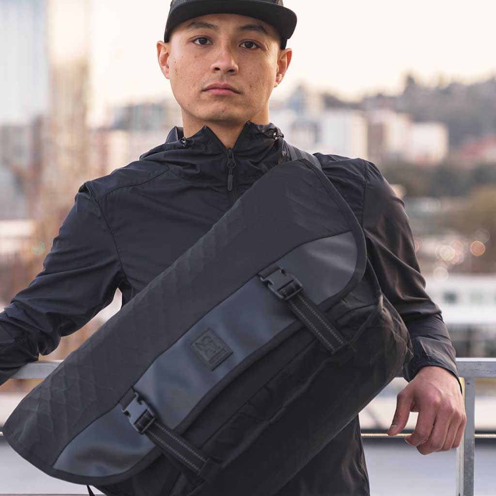 美品限定品]クローム CHROME メッセンジャーバッグ 26L - バッグ