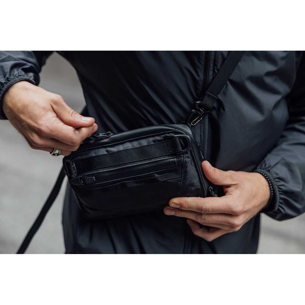 ANNEX CASE II CODE OF BELL COFB-ACS2-BLK Sling Bags 1L / Pitch Black