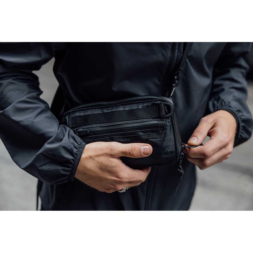 ANNEX CASE II CODE OF BELL COFB-ACS2-BLK Sling Bags 1L / Pitch Black