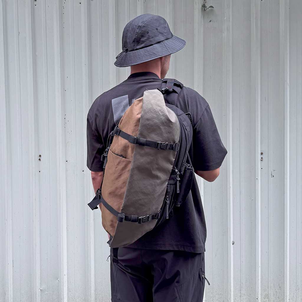 CODE OF BELL | X-PAK EVO Sling Pack | Expandable Sling Bag | Arid ...