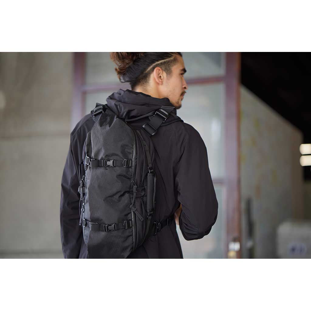 X-PAK EVO Sling Pack CODE OF BELL COFB-XPK2-DBK Backpacks 23L / Daybreak