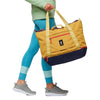 Viaje 35L Weekender Bag | Cada Día Cotopaxi V35-F23-AMBR Duffle Bags 35L / Amber