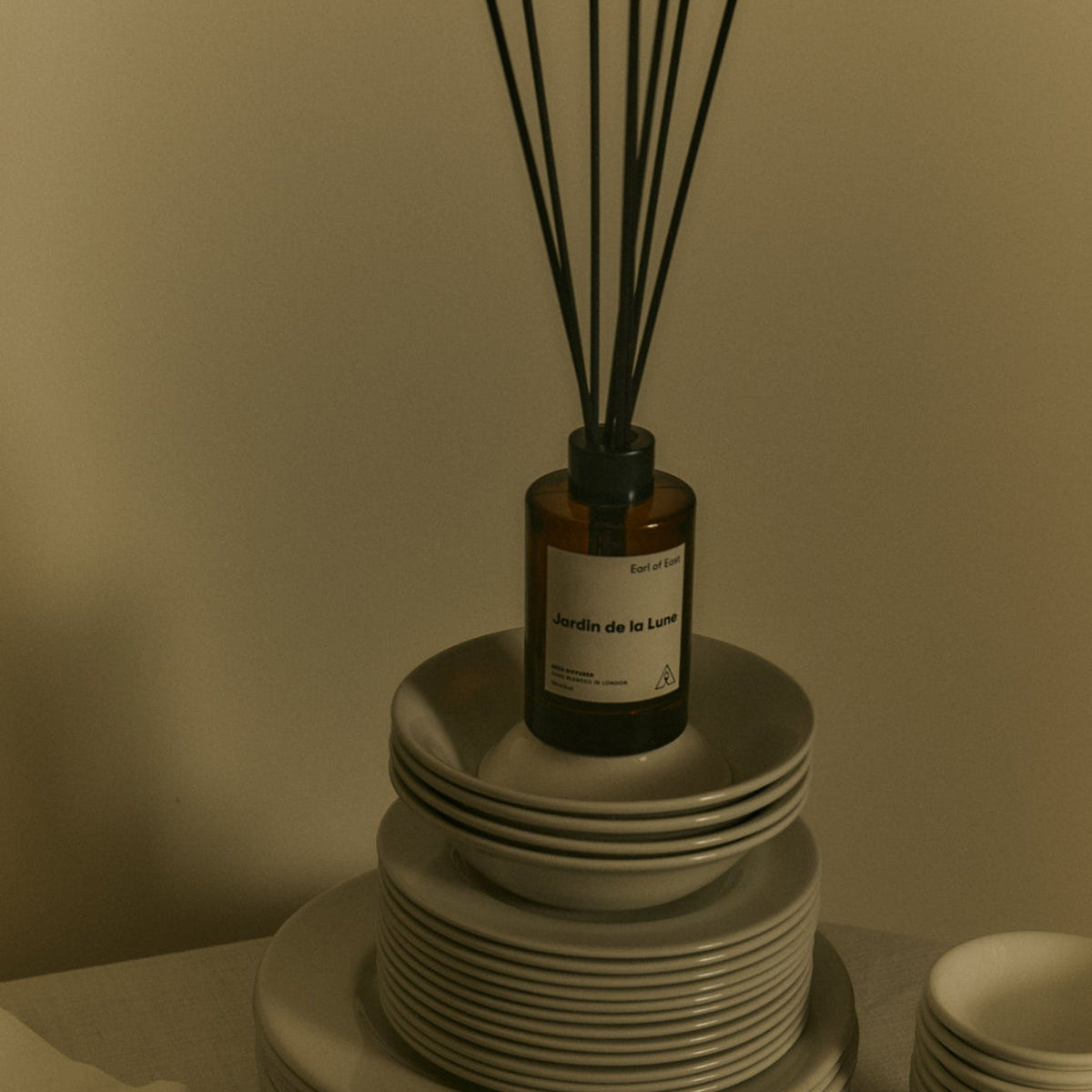 Reed Diffuser 150ml Earl of East EOE-RD-JDLL Reed Diffusers One Size / Jardin De La Lune
