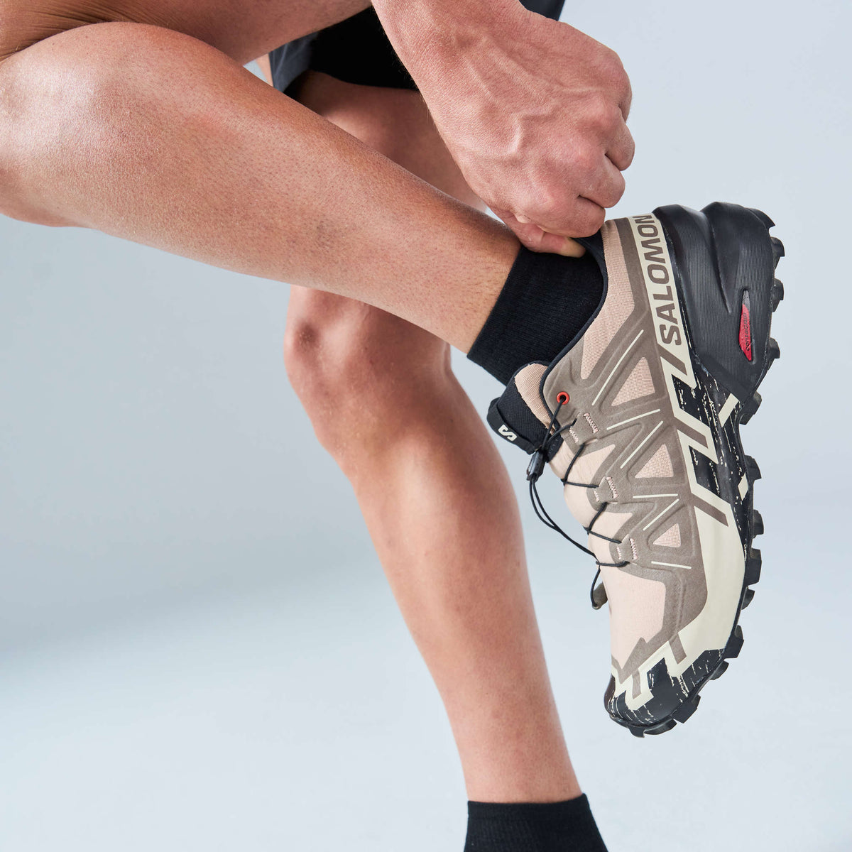 Merino 10 Max Cushion Quarter Feetures Unisex Socks