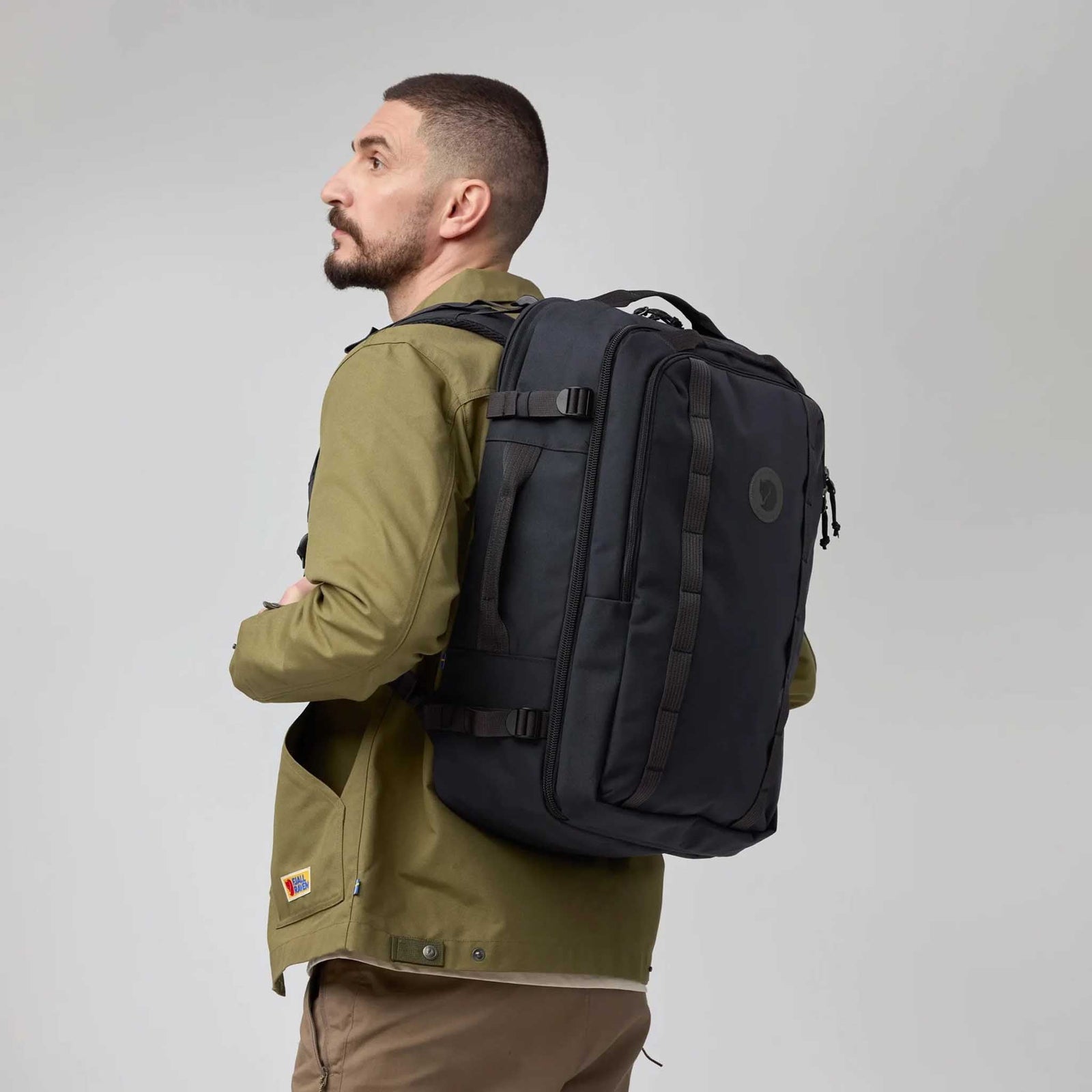 Färden Carry-On Pack Fjällräven F23200303-560 Backpacks 42L / Navy