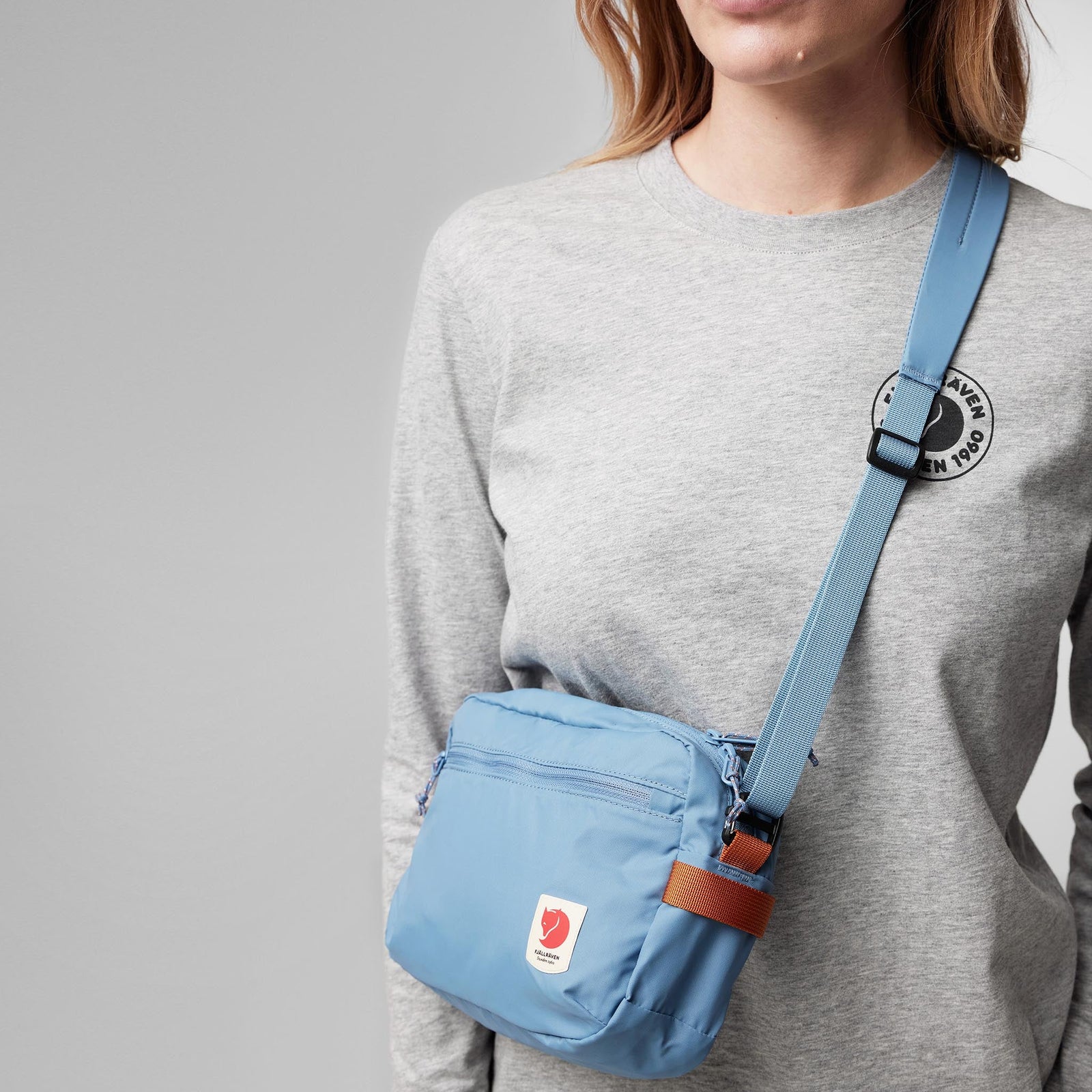 High Coast Crossbody Fjällräven F23227-543-OS Crossbody Bags 3L / Dawn Blue