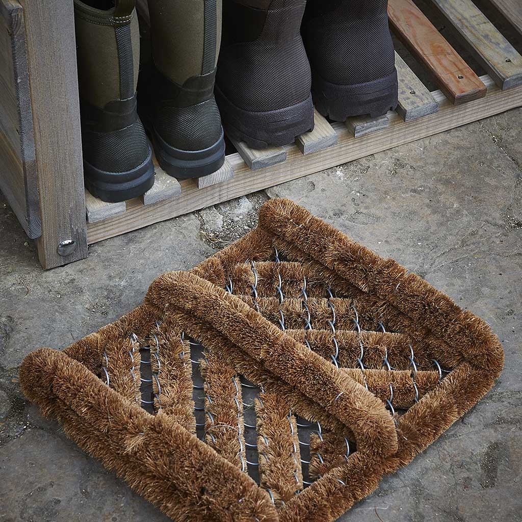 Boot Sweeper Mat Garden Trading | Classic Wire Boot Scraper | Boot Scraper Mat - WildBounds