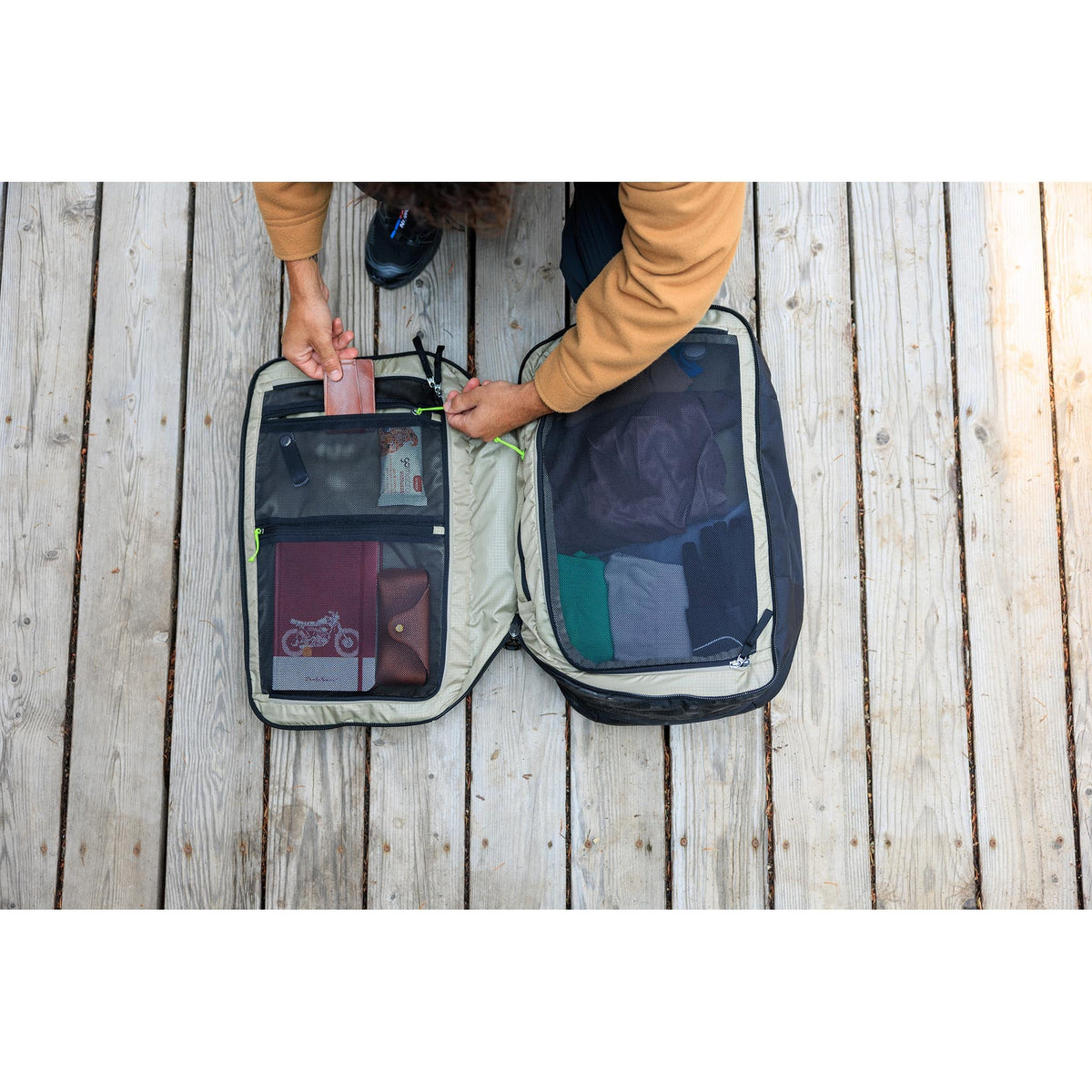 Border 30 Gregory 154919-A653 Backpacks 30L / Black Lichen