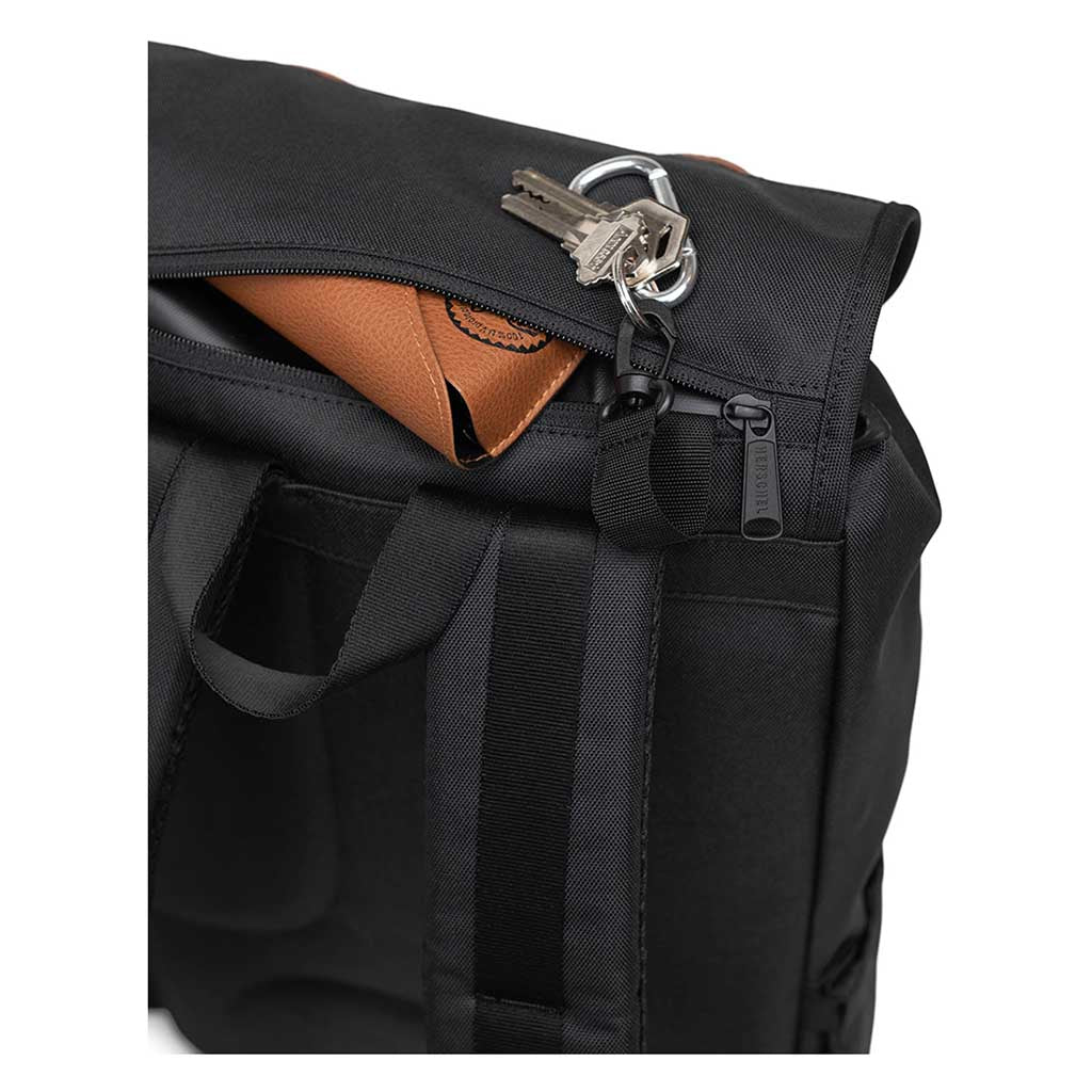 Herschel Little America Mid Backpack Herschel Supply Co. 11391-00001-OS Backpacks 21L / Black