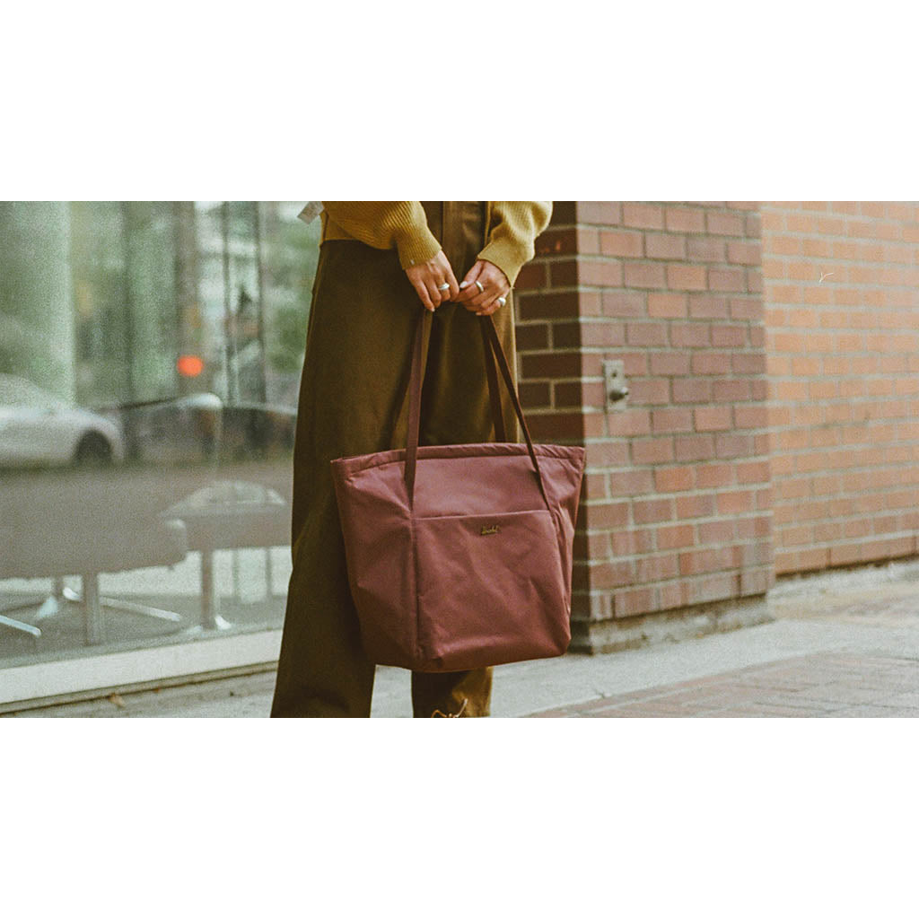 Joana Tote Herschel Supply Co. 11447-00001-OS Tote Bags 20.5L / Black