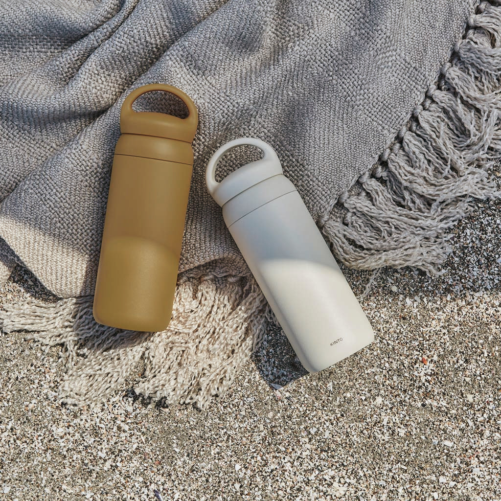 Day Off Tumbler Kinto 21090 Coffee Flasks 500ml / Yellow