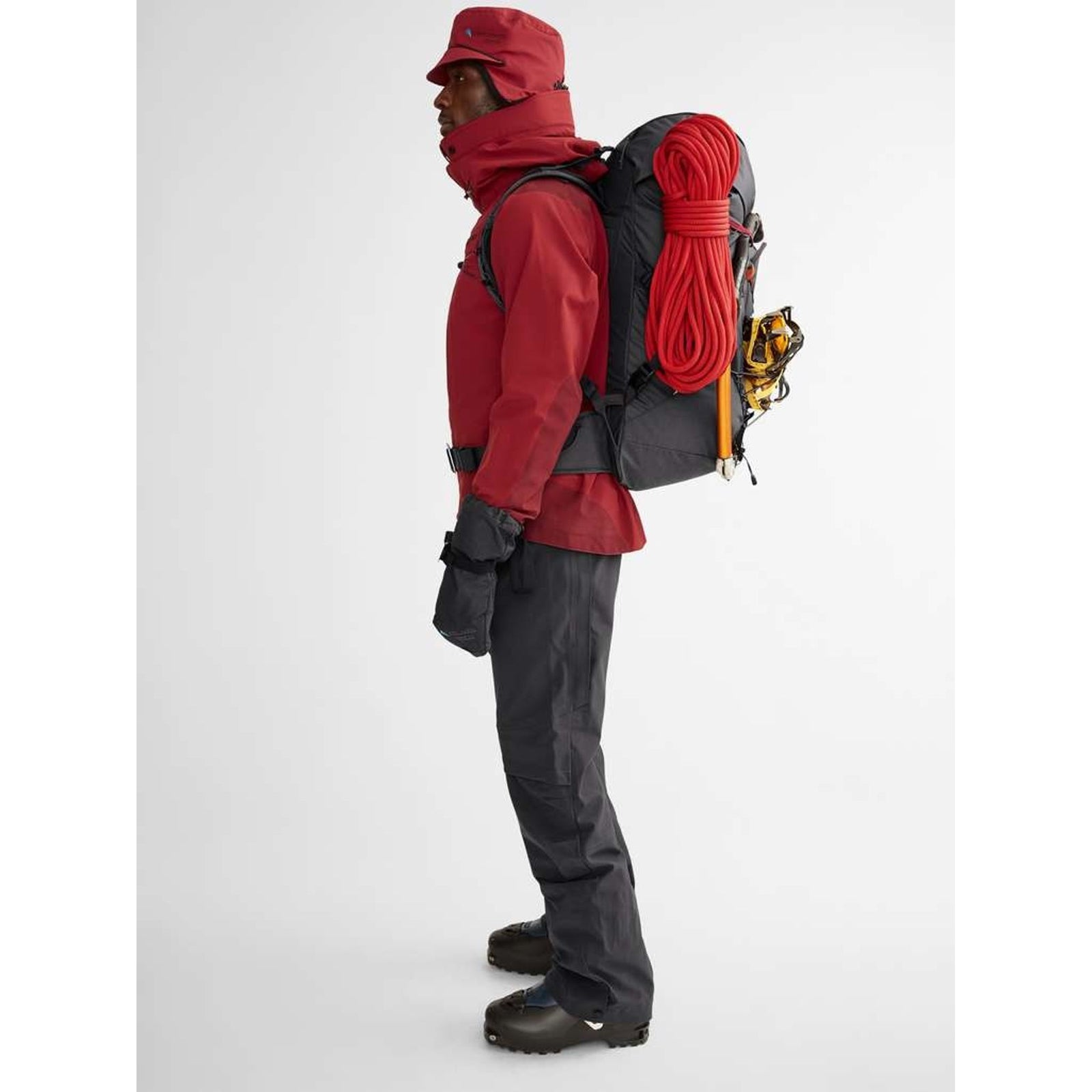 Höner Backpack 52L Klättermusen 40450U12_961-OZ Backpacks 52L / Raven