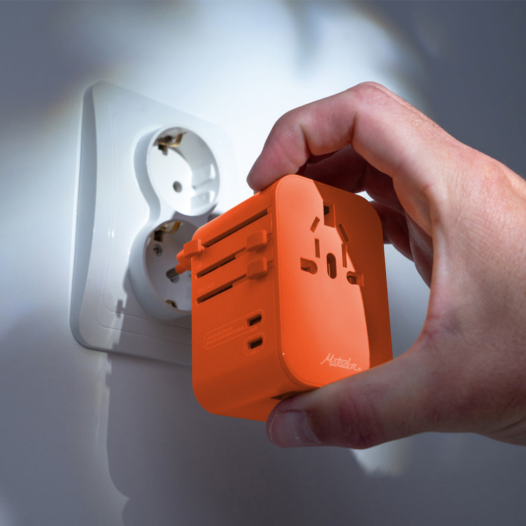 Matador Global Travel Adapter Matador MATJY307001O Power Banks One Size / Orange